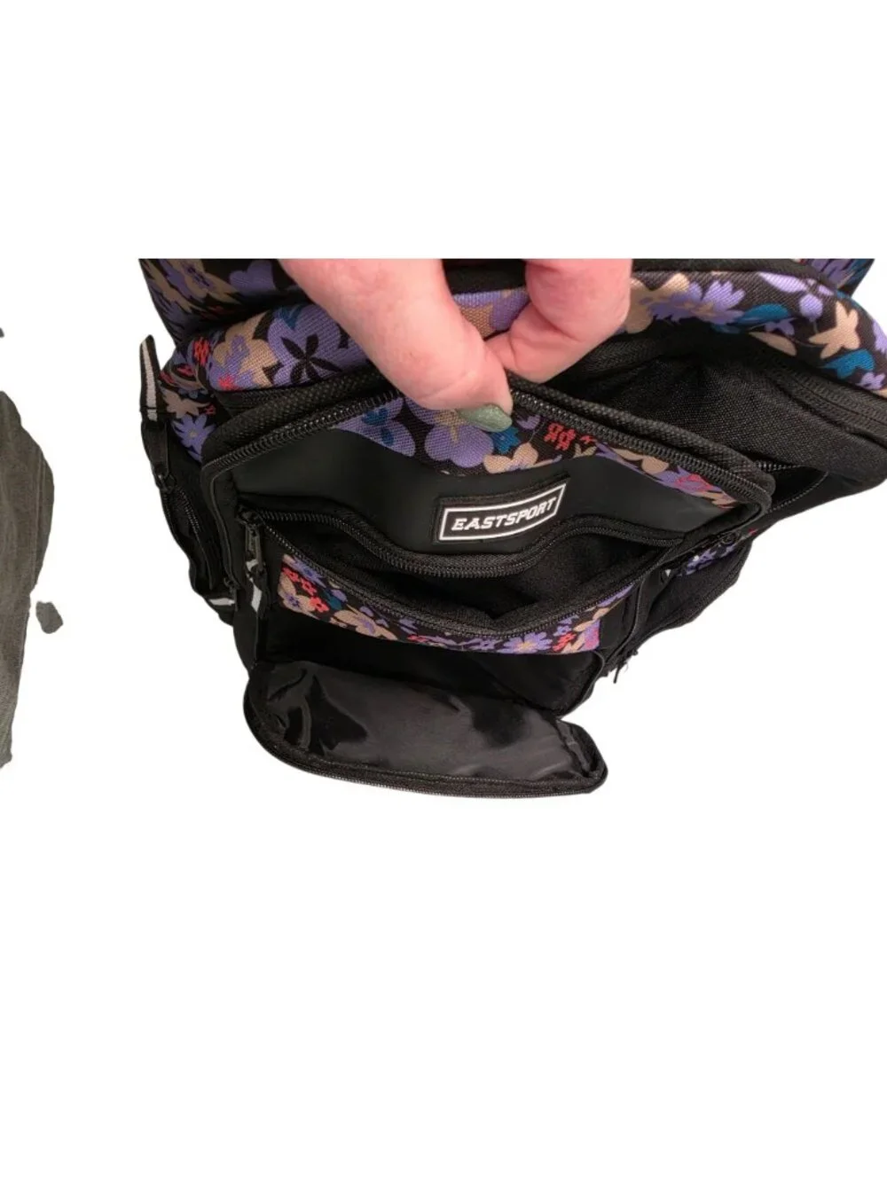 Eastsport Deep Ditsy Floral Raptor Expandable 19
